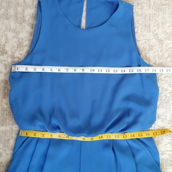 Vince Camuto Pleated Wide Leg Gaucho Jumpsuit 10 Blue - Picture 13 of 16